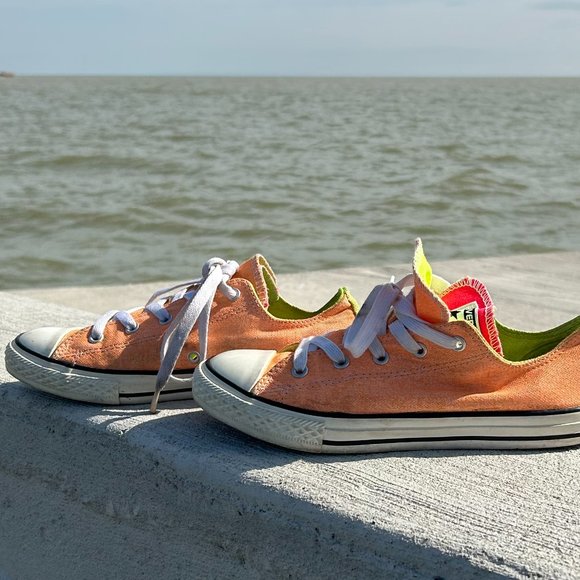 Converse Chuck Taylor Converse All Star  Low Top Double Tongue Jr Size 4 637348F - Picture 3 of 9